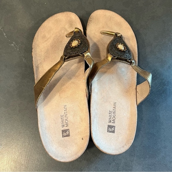 White Mountain sz 7 Abby embellished thong sandals wedge - Picture 3 of 16